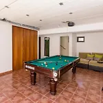 Anabela Villa *